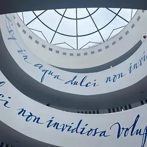 https://anna-home-in-chiaia.hotels-amalfi.com